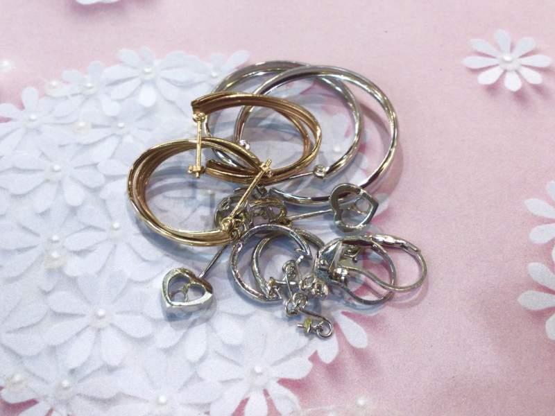 片方だけのピアス✨