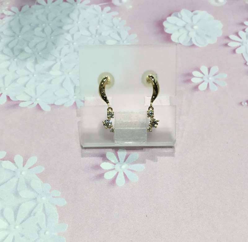 K18ダイヤピアス お買取致しました🌸🌸🌸