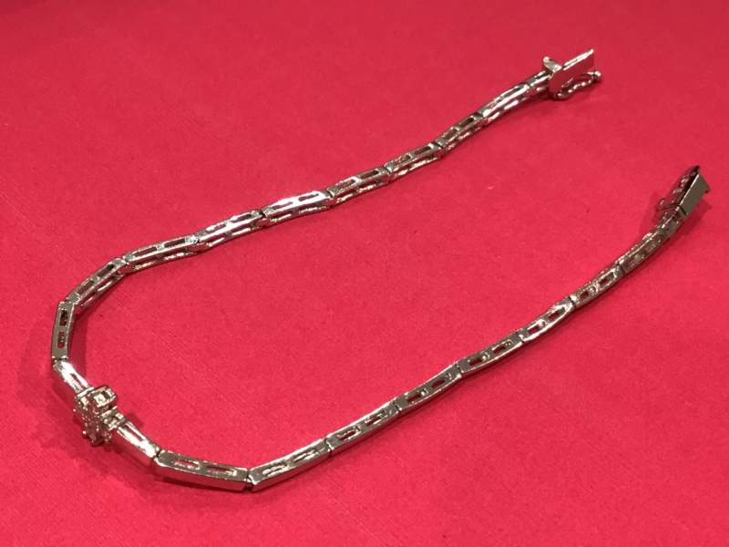 18金WGブレスレットお買い取り致しました✨