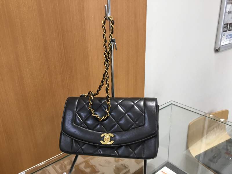 ベタ付CHANELバッグお買取りしました