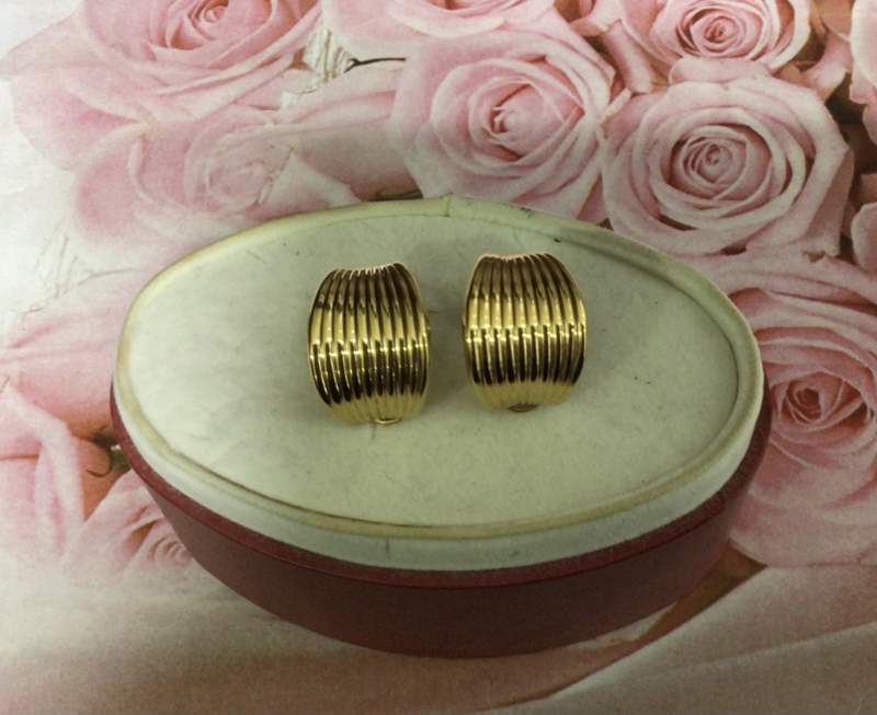 金製品 イヤリング