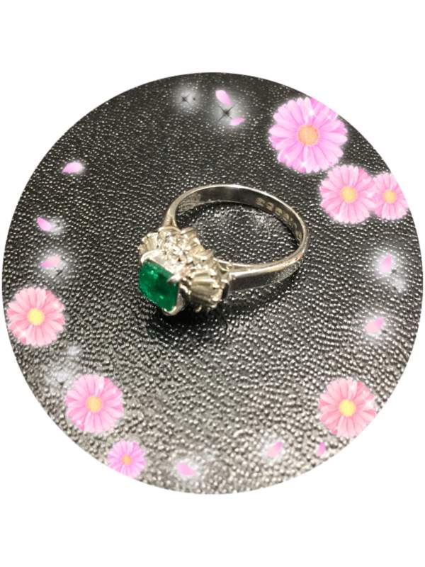 エメラルド リング
