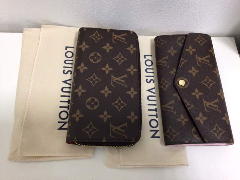 ルイヴィトン モノグラム 財布 ジッピーウォレット 財布 サラ をお買取しました。