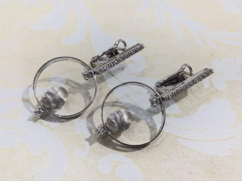 K18WG ピアス