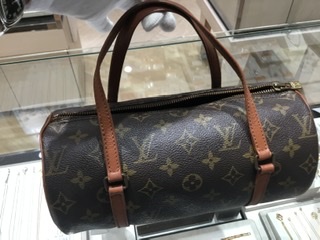 ルイ・ヴィトン パピヨン