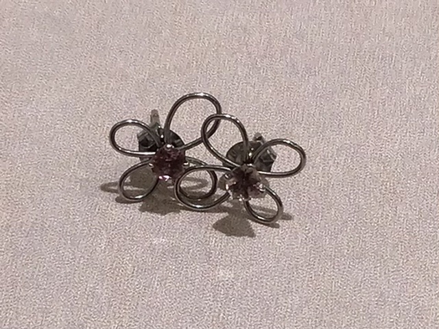 Pt900 ピアス 色石 をお買取しました。
