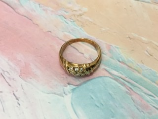 ダイヤモンド 18金 イエローゴールド リング をお買取しました。