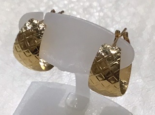 18金 イエローゴールド ピアス をお買取致しました。
