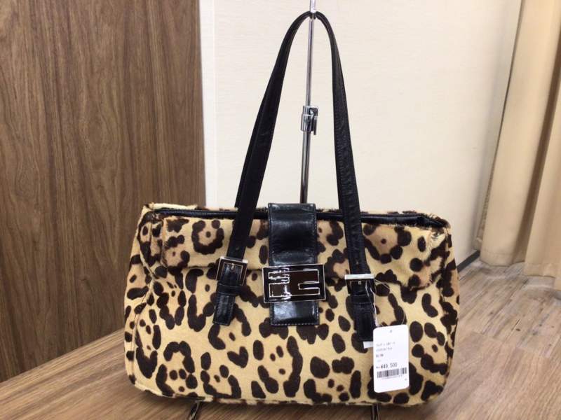 👜フェンディ ハラコ レオパード バッグ入荷👜