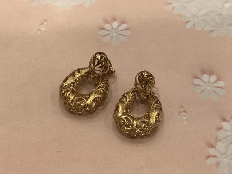 刻印無 金色 ピアス 外国製 をお買取しました