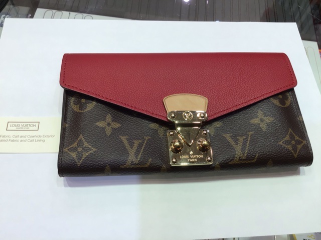 LOUIS VUITTON    ポルトフォイユパラス　財布　をお買取しました。