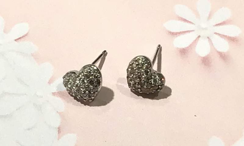 ダイヤモンド 18金ホワイトゴールド ピアスをお買取しました✨