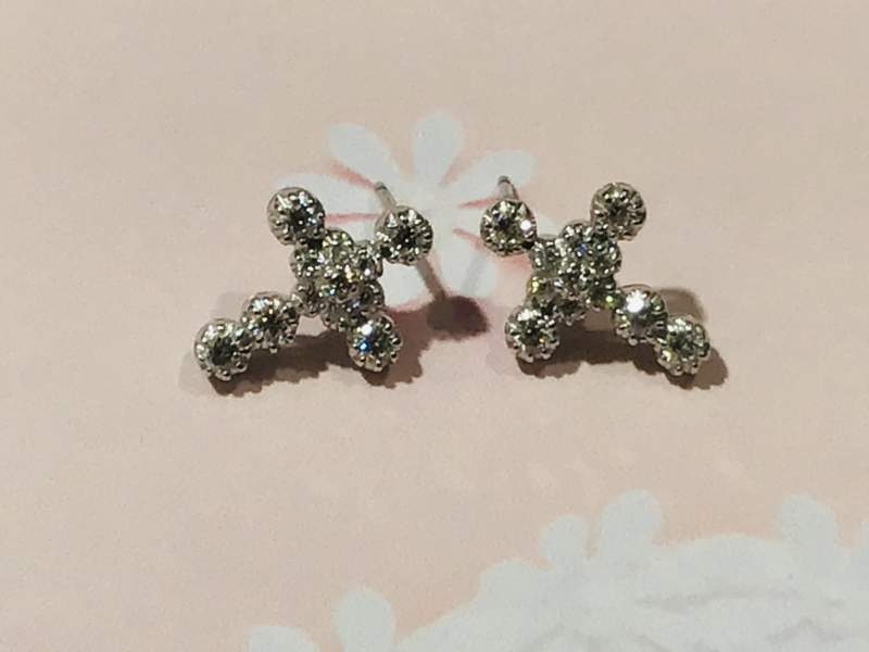 ☘️K18WGピアス☘️