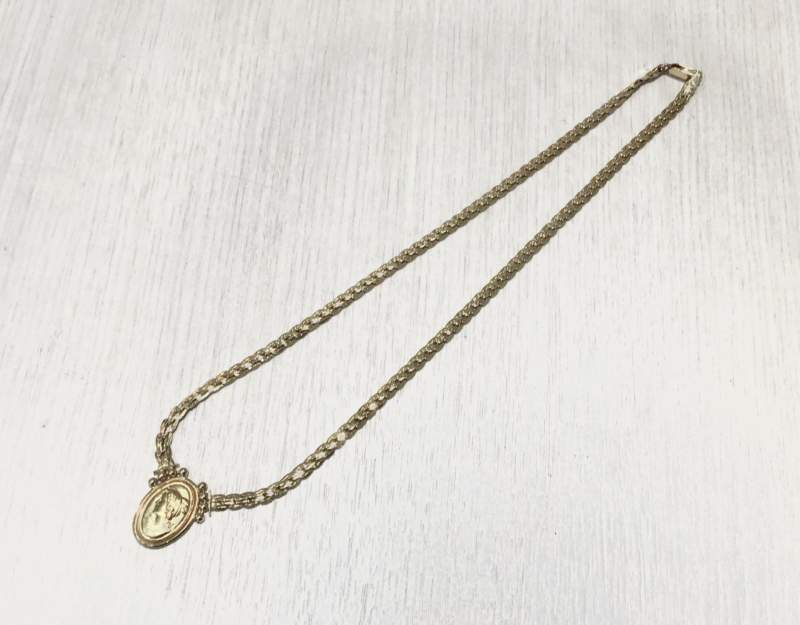 18金 イエローゴールド ネックレス をお買取致しました。