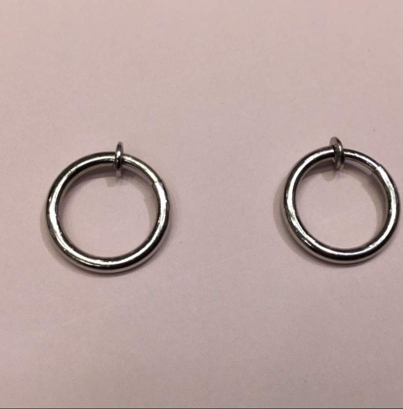 18金 ホワイトゴールド ピアスをお買取しました。