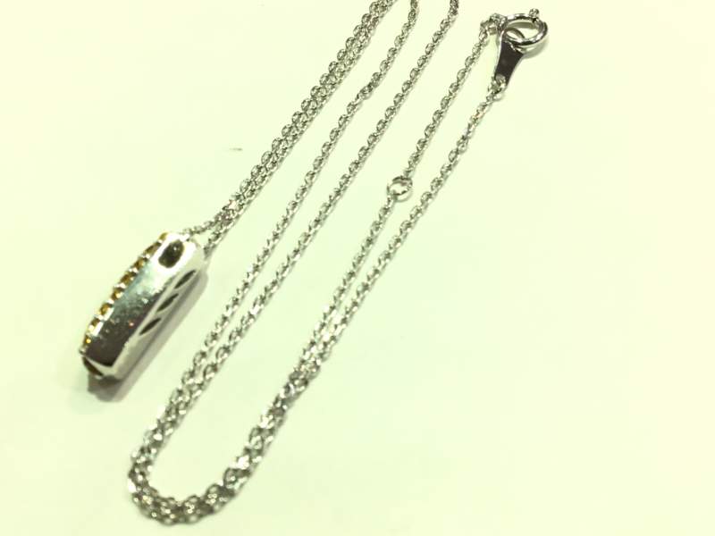 サファイア 18金 ホワイトゴールド ネックレス をお買取しました。