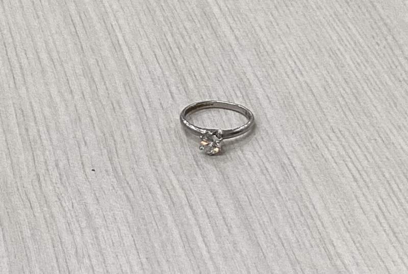 プラチナ ダイヤモンド リング をお買取しました。