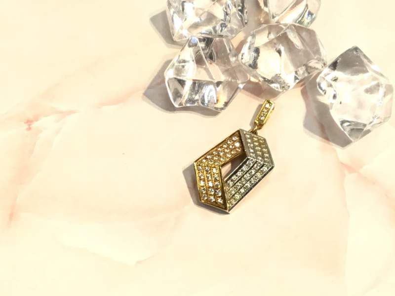 18金 ダイヤモンド イエローゴールド ペンダント をお買取しました。