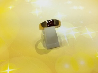 ガーネット 18金 イエローゴールドリングをお買取しました。