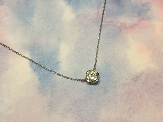 ダイヤモンド 10金ホワイトゴールド ネックレス をお買取しました。