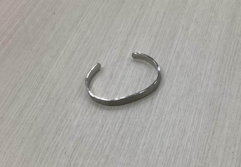 PT950 バングル をお買取しました。