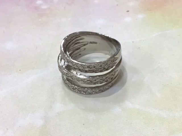 ダイヤモンド プラチナ リング お買取しました。