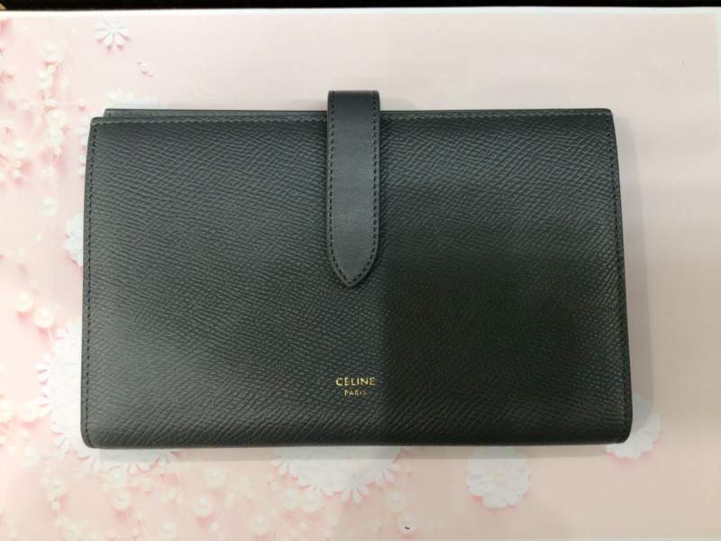 CELINE(セリーヌ) 長財布 をお買取致しました。
