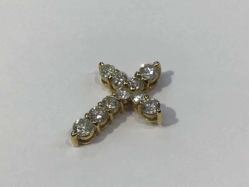 18金 イエローゴールド ダイヤモンド ペンダントトップ をお買取しました。