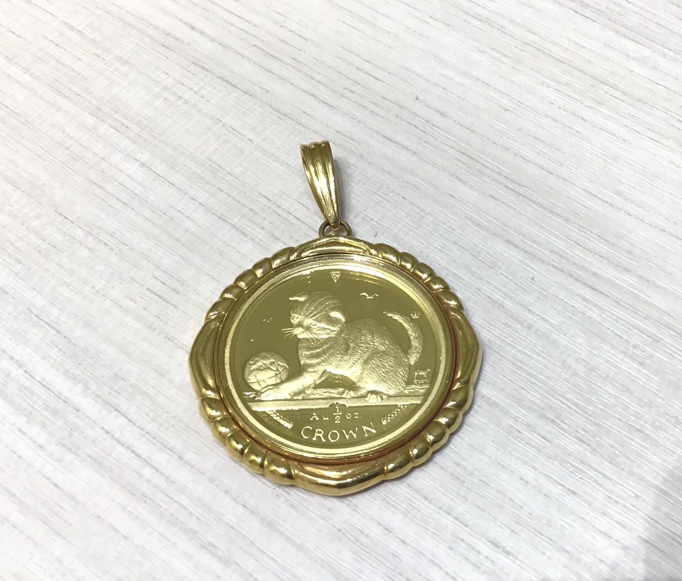 24金 キャットコイン ペンダント をお買取致しました。