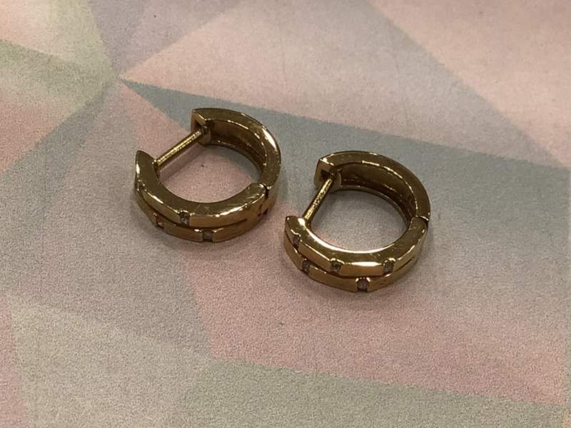 18金 ダイヤモンド ピアス をお買取しました。