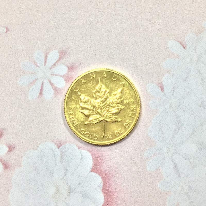 24金 1/4oz メイプルリーフコイン をお買取しました。