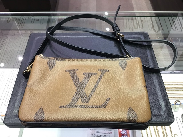 LOUIS VUITTON      ポシェットバッグ　お買取しました