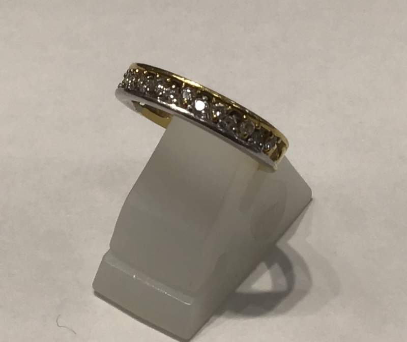 18金 プラチナ コンビ ダイヤモンド リング お買取致しました。