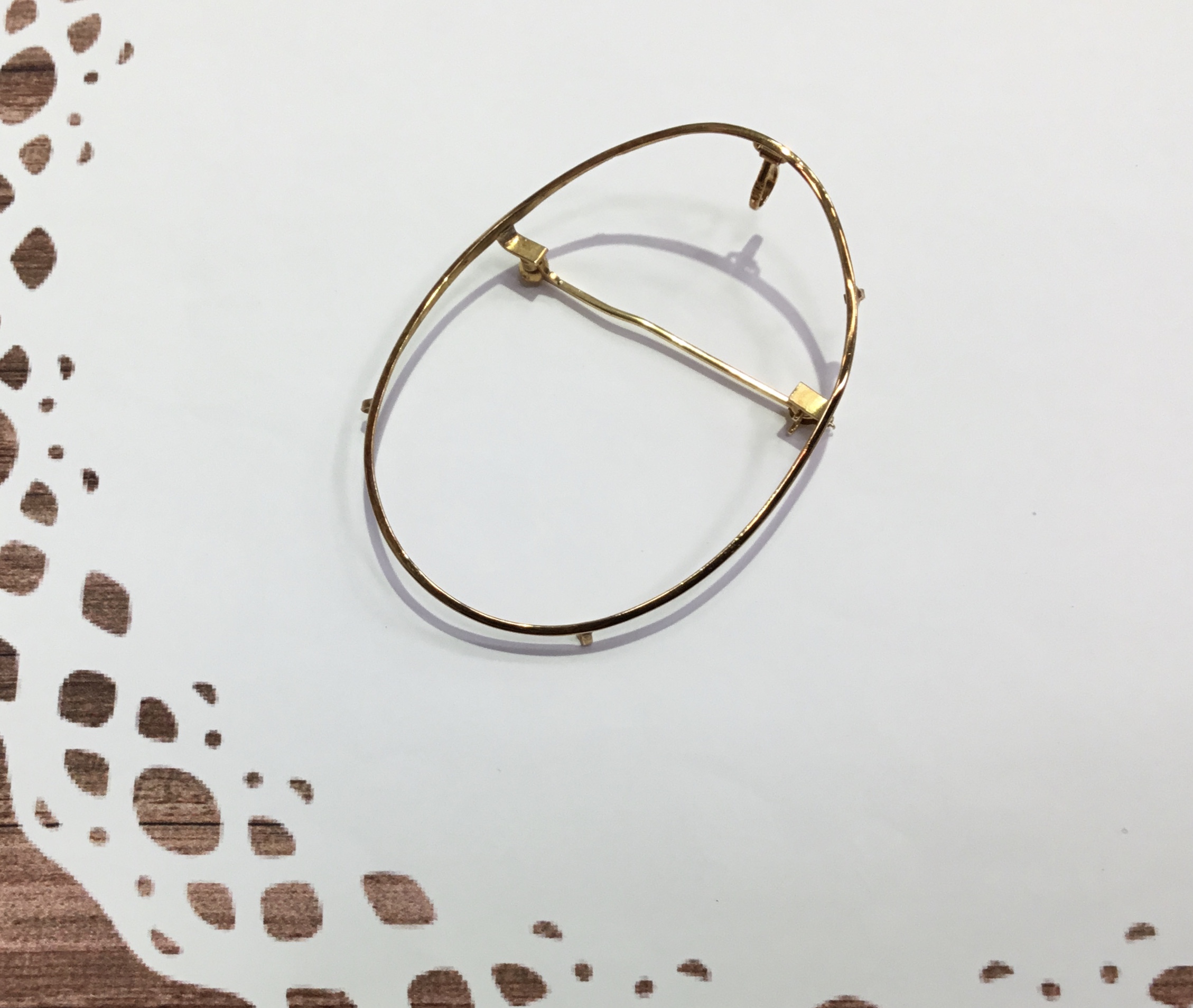 18金 イエローゴールド ブローチ 枠 をお買取しました。