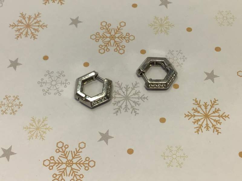 プラチナ ダイヤ ピアス をお買い取りしました
