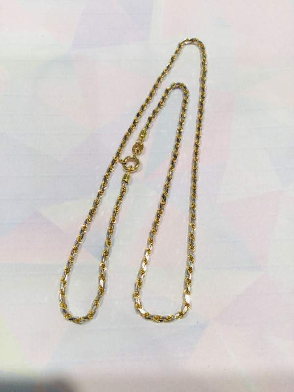 18金 イエロー/ホワイトゴールド ネックレス をお買い取りしました。