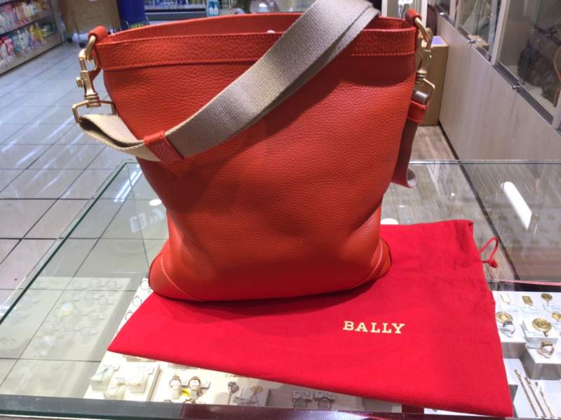 BALLY ショルダーバッグをお買取り致しました❗️