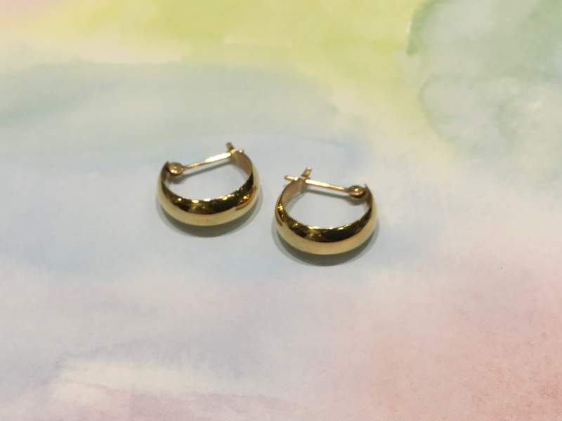 18金 イエローゴールド ピアス をお買取しました。