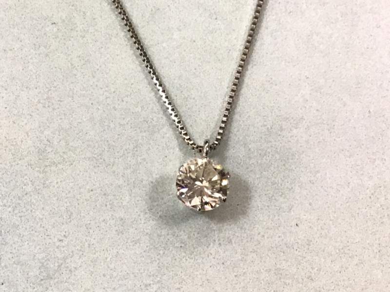 プラチナ ダイヤモンド ネックレスをお買取しました。
