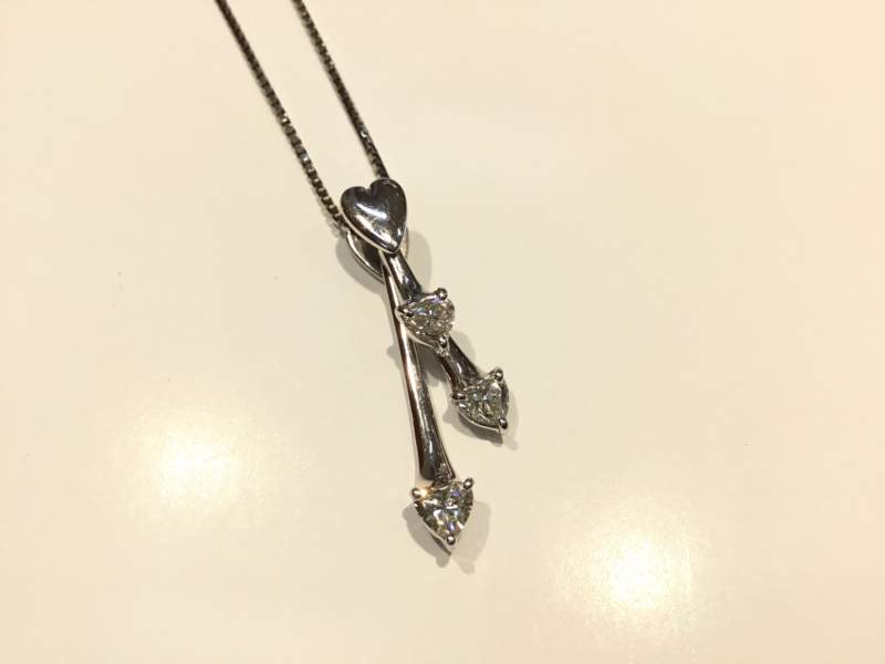 ダイヤモンド プラチナ プチネックレス をお買取しました。