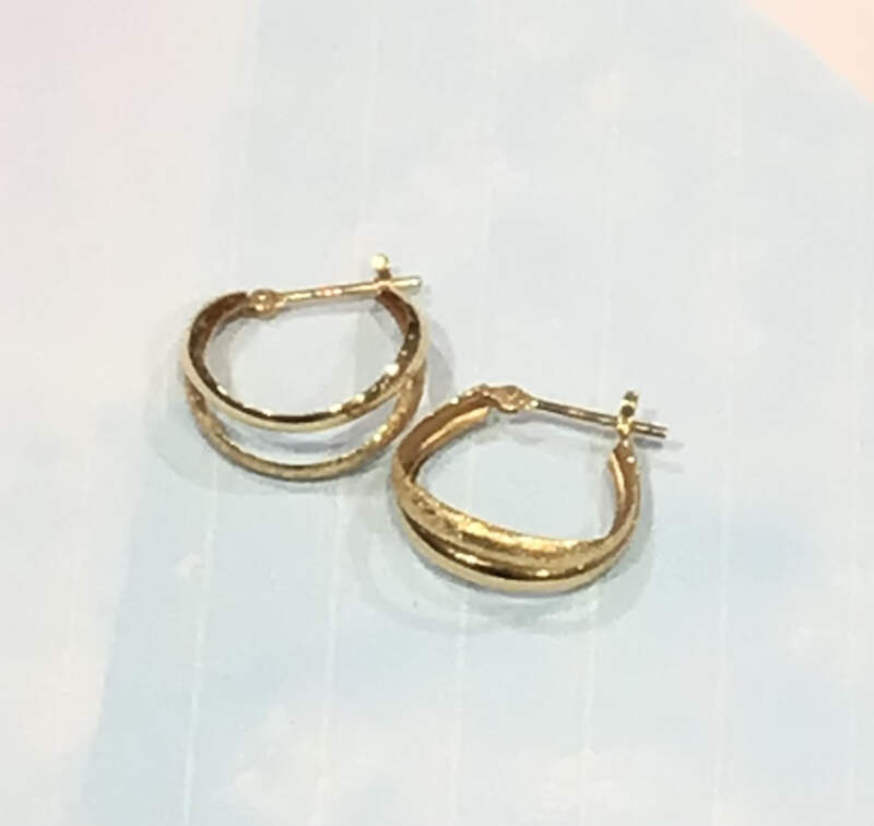 18金ピアス をお買取しました。