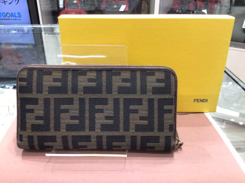 FENDI 財布 買取りしました💰