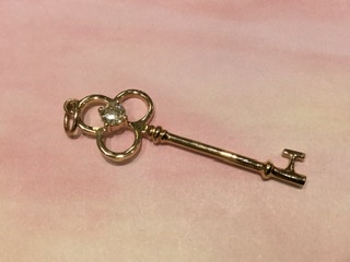 ダイヤモンド 18金 イエローゴールド トップ をお買取しました。