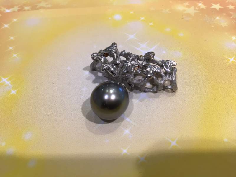 K14WGペンダントお買い取りしました。