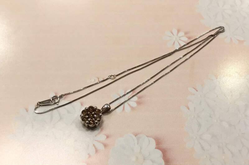 18金 ホワイトゴールド ペンダントネックレス をお買取しました