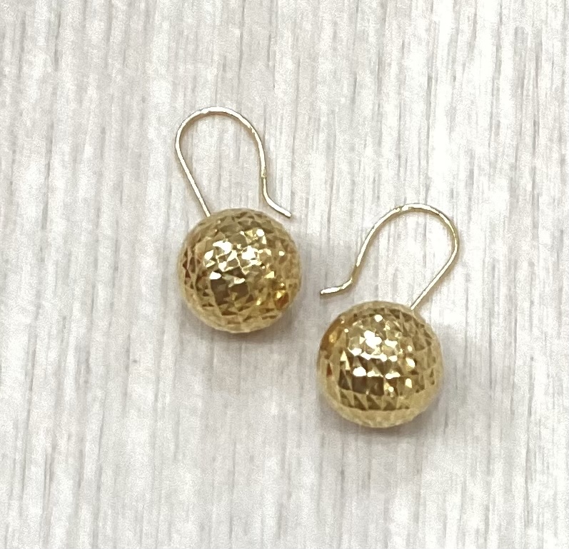 18金　ピアス　をお買取しました。