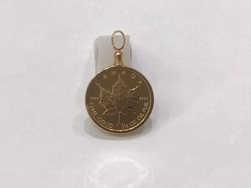 18金枠 24金メイプルリーフ　をお買取いたしました。