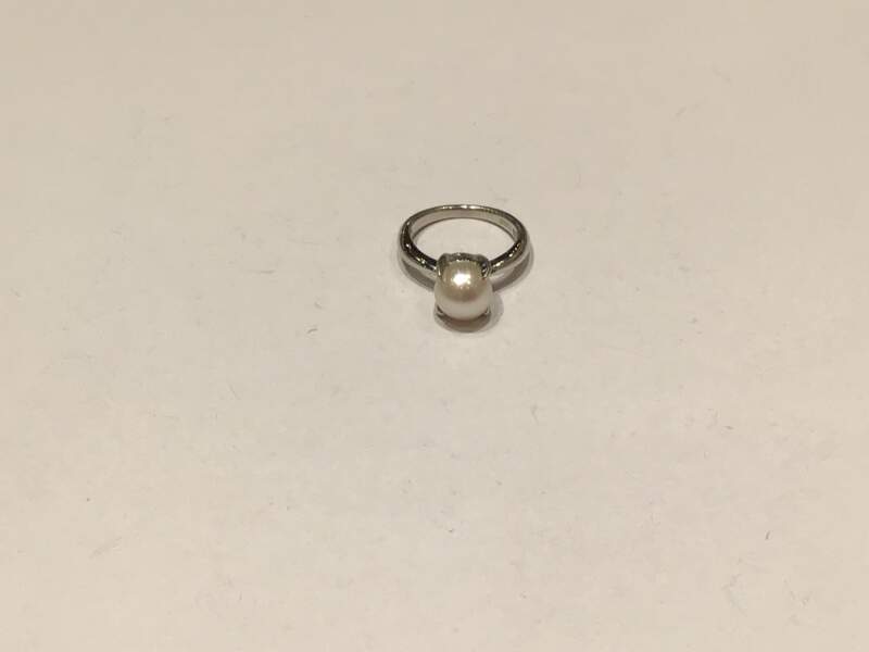 プラチナ950 パール リング をお買取致しました。