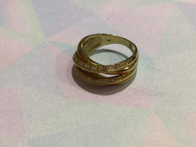 ダイヤモンド18金 イエローゴールド リング を買取しました。