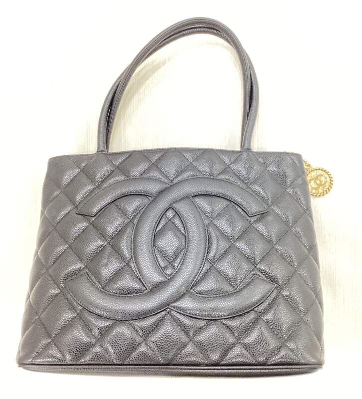 CHANEL バッグ　高価買取中です。